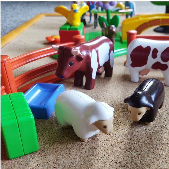 Playmobil playing sets. Countryside. Meadows, Bridge, People, Animals. - Picture 4 of 9